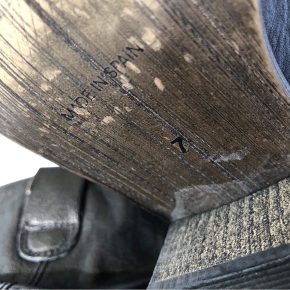 TBA To Be Announced Studded Ankle Boots Leather size 7 broken In And comfy - Picture 11 of 13